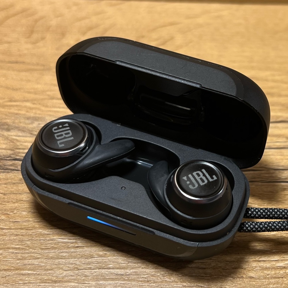JBL Reflect Mini Headphones